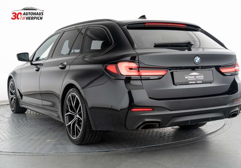 BMW 520, 2022