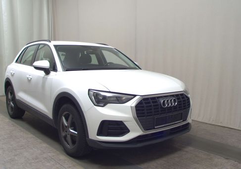 Audi Q3, 2022 3