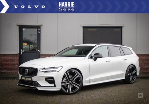 Volvo V60, 2023