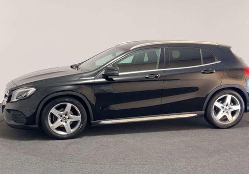 Mercedes-Benz GLA 180, 2020 3