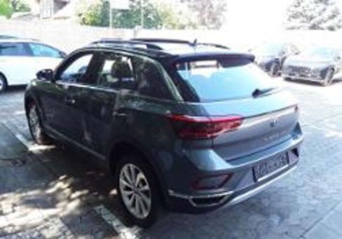 Volkswagen T-Roc, 2025 3