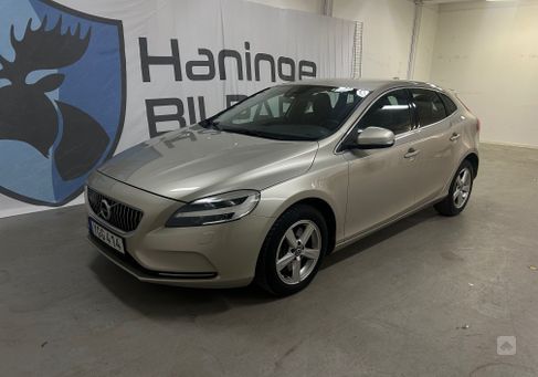 Volvo V40, 2017