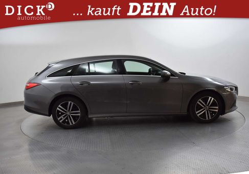 Mercedes-Benz CLA 200, 2022