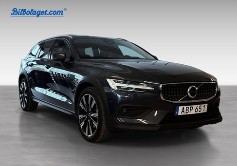 Volvo V60 Cross Country, 2024