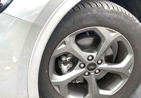 Ford Kuga, 2025