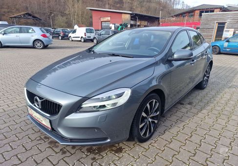 Volvo V40, 2019