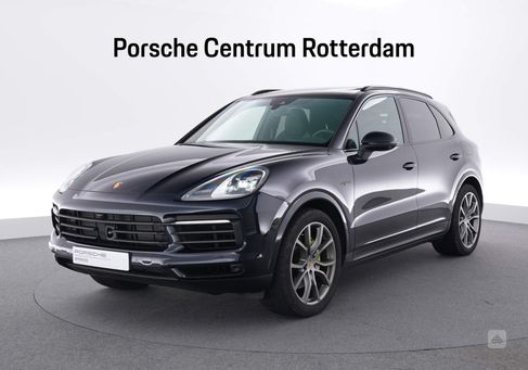 Porsche Cayenne, 2023