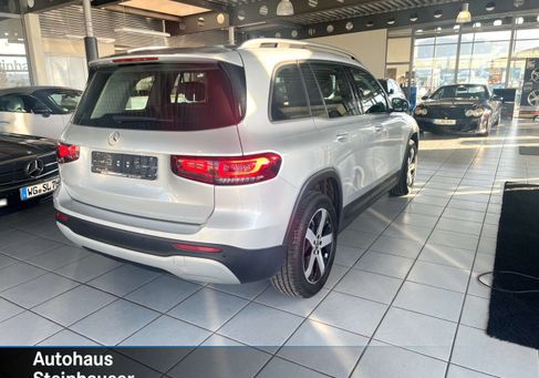 Mercedes-Benz GLB 200, 2022