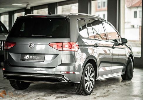 Volkswagen Touran, 2019 3