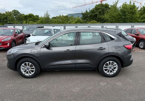 Ford Kuga, 2022