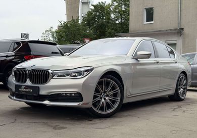 BMW 740, 2018