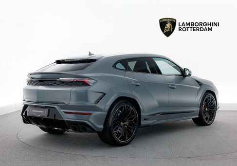 Lamborghini Urus, 2025
