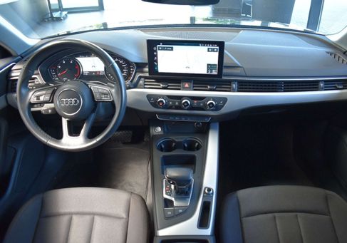 Audi A4, 2021