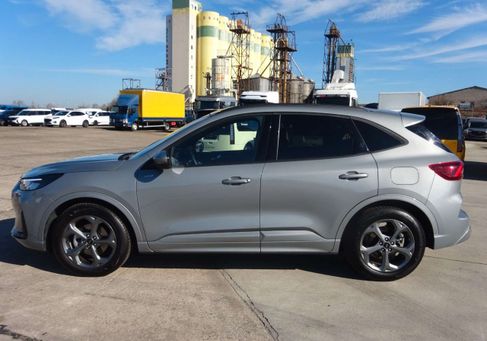 Ford Kuga, 2025