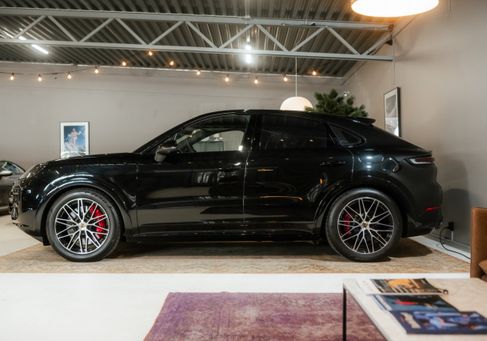 Porsche Cayenne, 2024