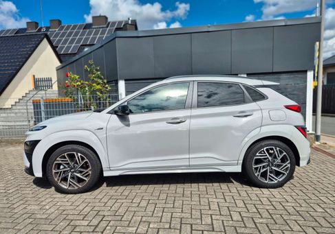 Hyundai Kona, 2023 3