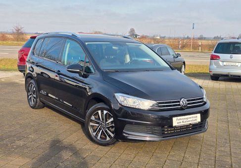Volkswagen Touran, 2021 3