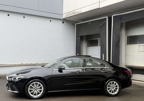 Mercedes-Benz CLA 220, 2022