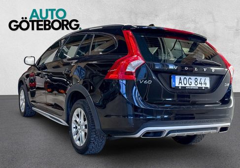 Volvo V60 Cross Country, 2018
