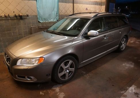 Volvo V70, 2011