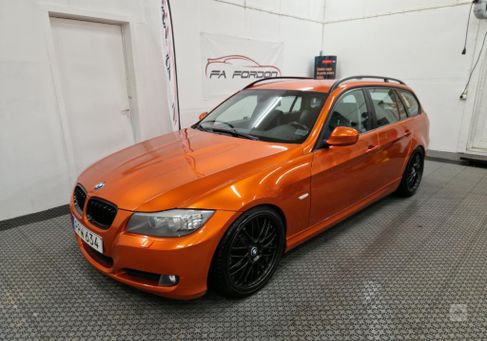 BMW 330, 2009