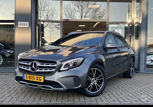 Mercedes-Benz GLA 180, 2019