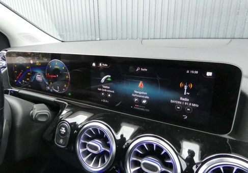 Mercedes-Benz B 180, 2019