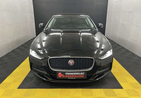 Jaguar XE, 2020