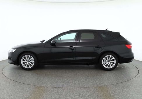 Audi A4, 2022