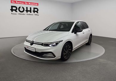 Volkswagen Golf, 2022