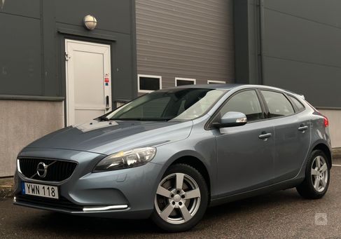 Volvo V40, 2018