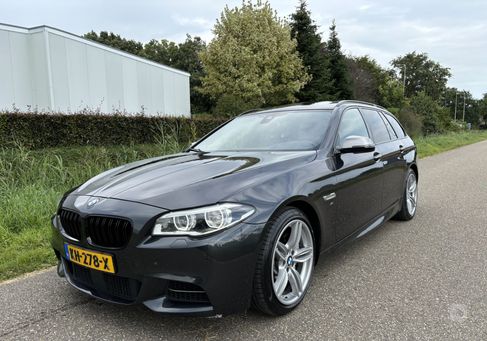 BMW M550, 2015