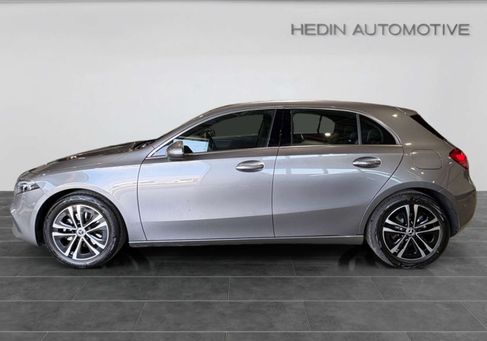 Mercedes-Benz A 180, 2025