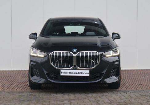 BMW 230, 2025