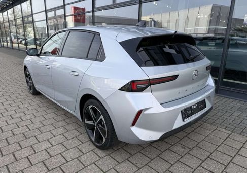 Opel Astra, 2025