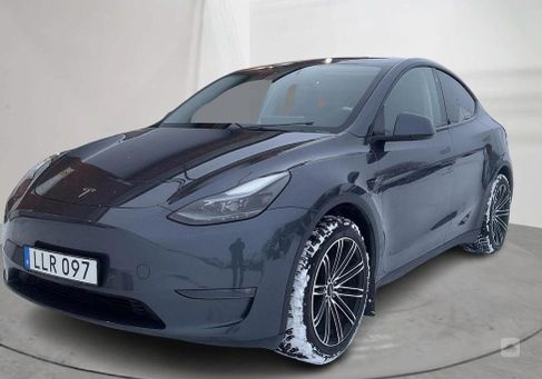 Tesla Model Y, 2022