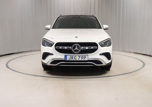 Mercedes-Benz GLA 200, 2024 2