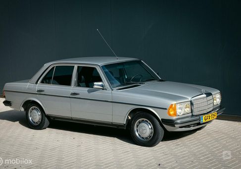 Mercedes-Benz 280, 1982