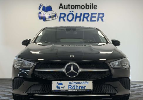 Mercedes-Benz CLA 180, 2021