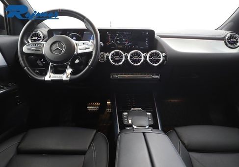 Mercedes-Benz GLA 35 AMG, 2022