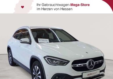 Mercedes-Benz GLA 200, 2021