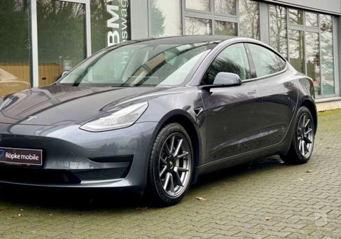 Tesla Model 3, 2021