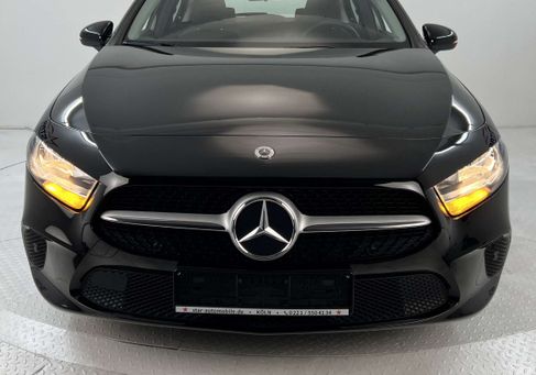 Mercedes-Benz A 180, 2022