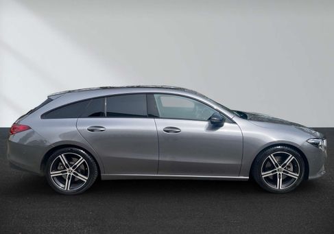 Mercedes-Benz CLA 250, 2022 3