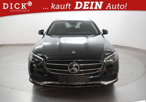 Mercedes-Benz E 300, 2022 3