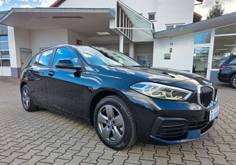 BMW 118, 2023