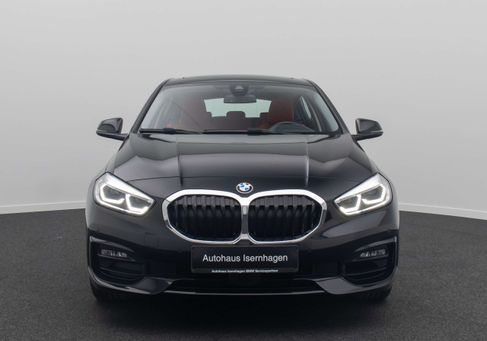 BMW 120, 2023