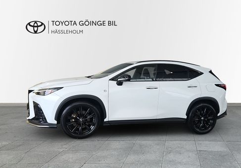 Lexus NX, 2022