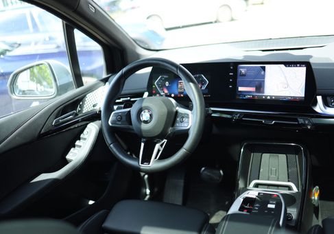 BMW 218 Active Tourer, 2026