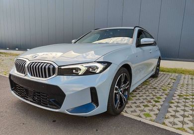 BMW 330, 2024
